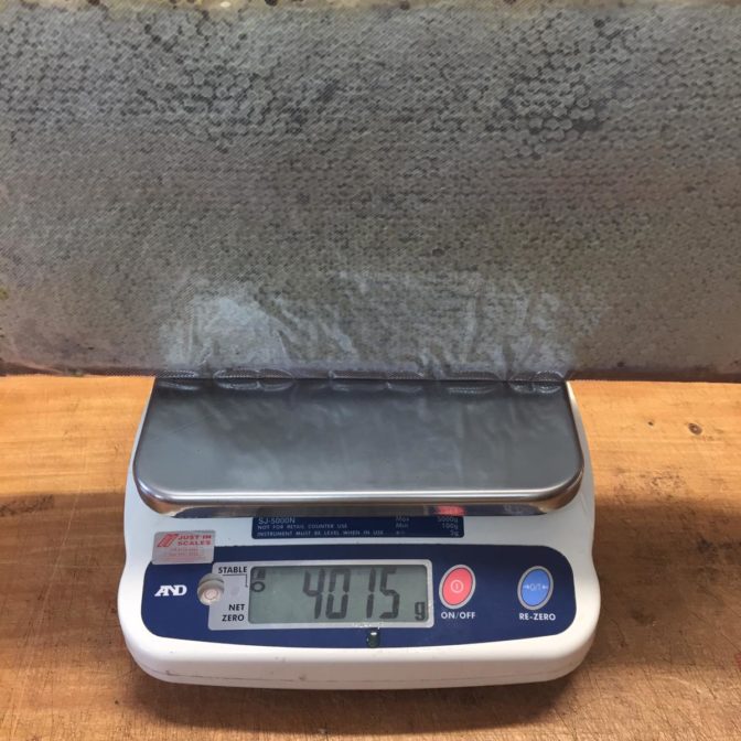 ハニーコムの重量