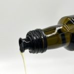 オリーブオイル　ジンギリ